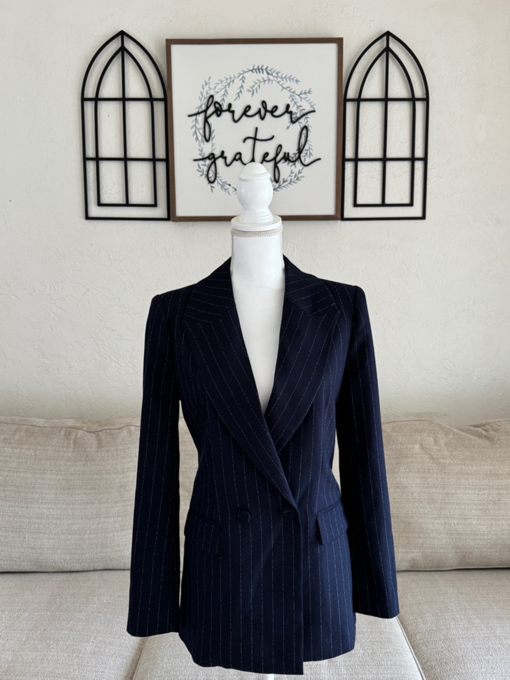 FAVORITE DAUGHTER The Suits You Blazer In Classic Navy Pinstripe Size S - Picture 5 of 15